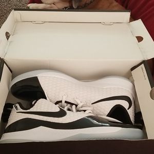 Nike lebron witness 3